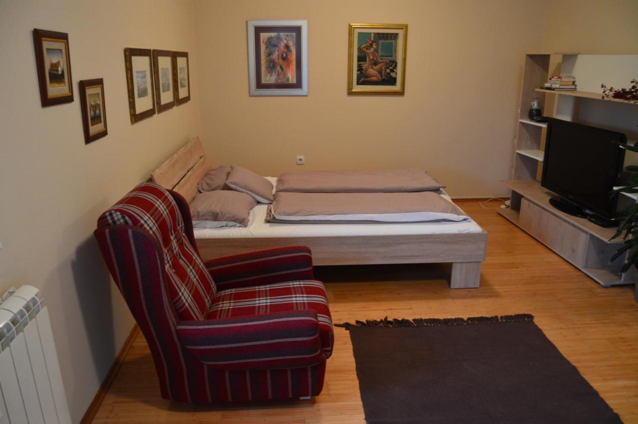 Appartamento Apartman Mile Subotica Esterno foto